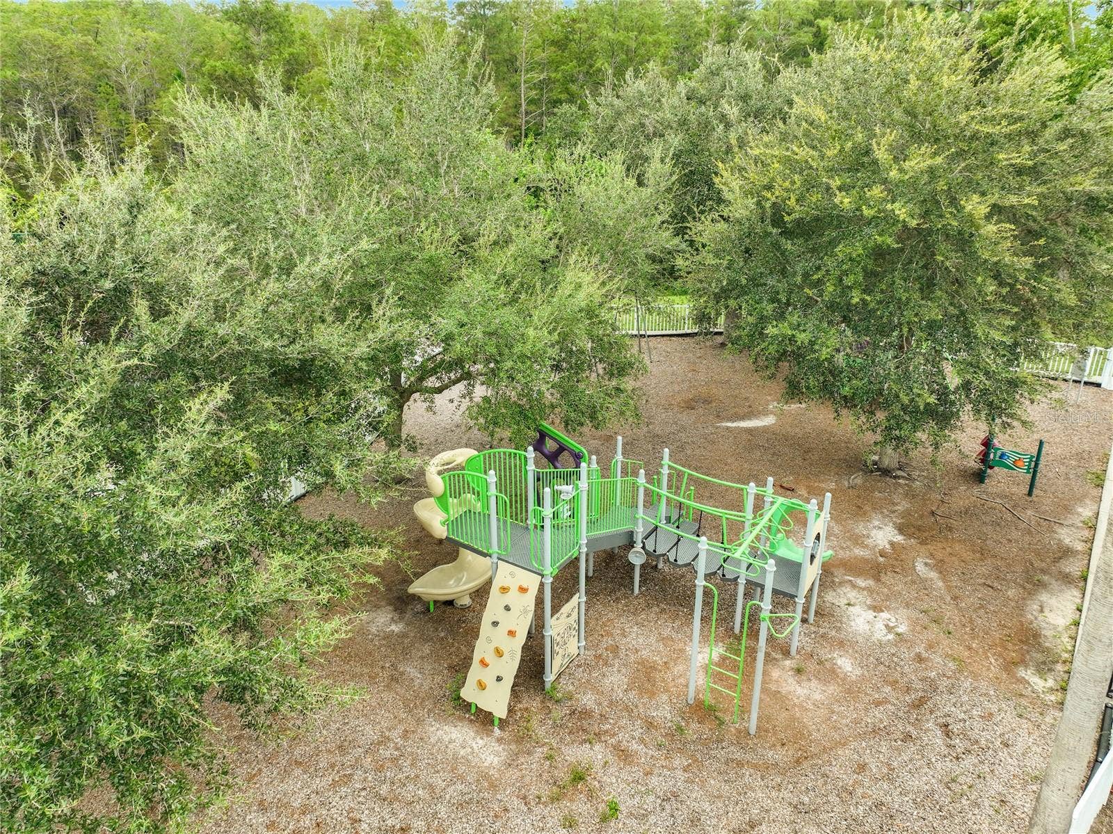 13556 HAWKEYE DRIVE, Orlando, FL 32837 13556 HAWKEYE DRIVE, Orlando, FL 32837