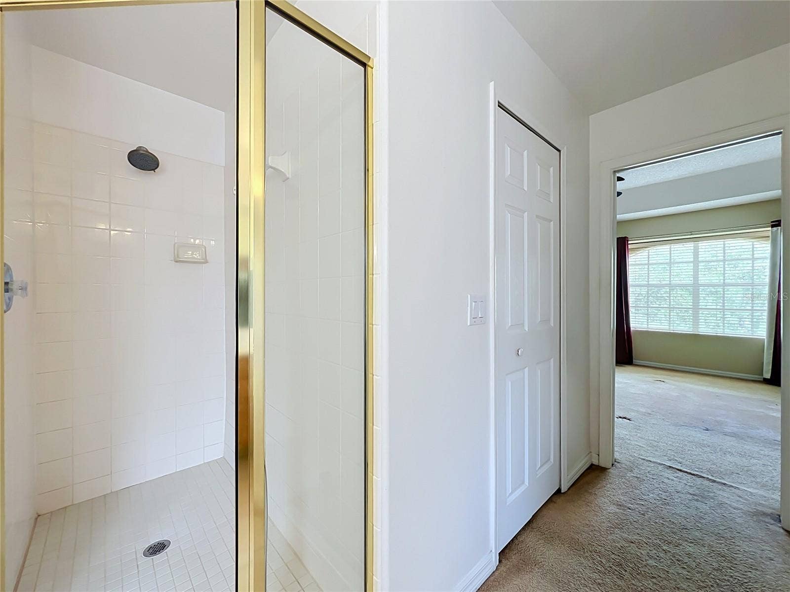 13556 HAWKEYE DRIVE, Orlando, FL 32837 13556 HAWKEYE DRIVE, Orlando, FL 32837