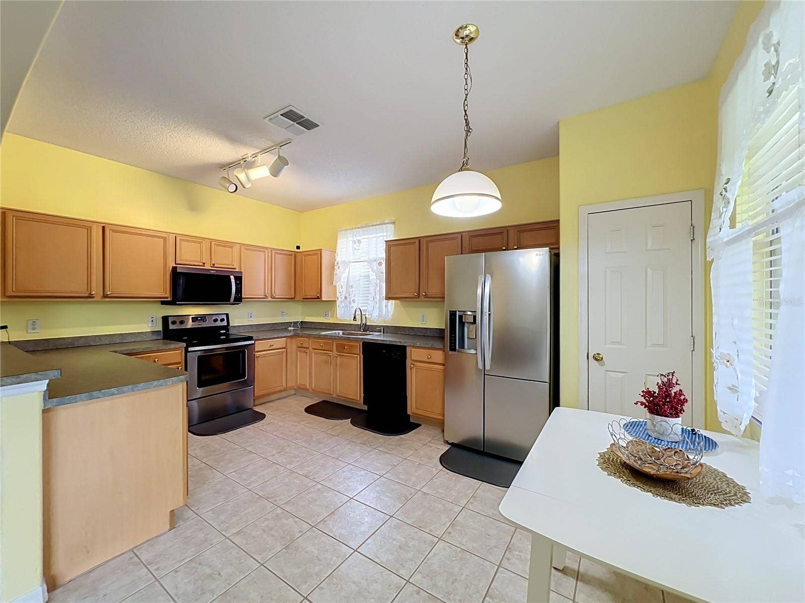 13556 HAWKEYE DRIVE, Orlando, FL 32837 13556 HAWKEYE DRIVE, Orlando, FL 32837
