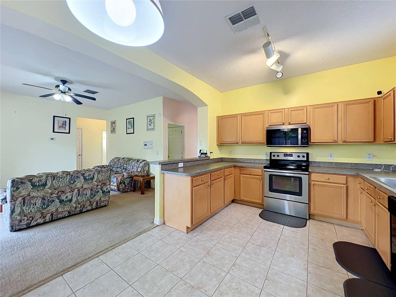 13556 HAWKEYE DRIVE, Orlando, FL 32837 13556 HAWKEYE DRIVE, Orlando, FL 32837
