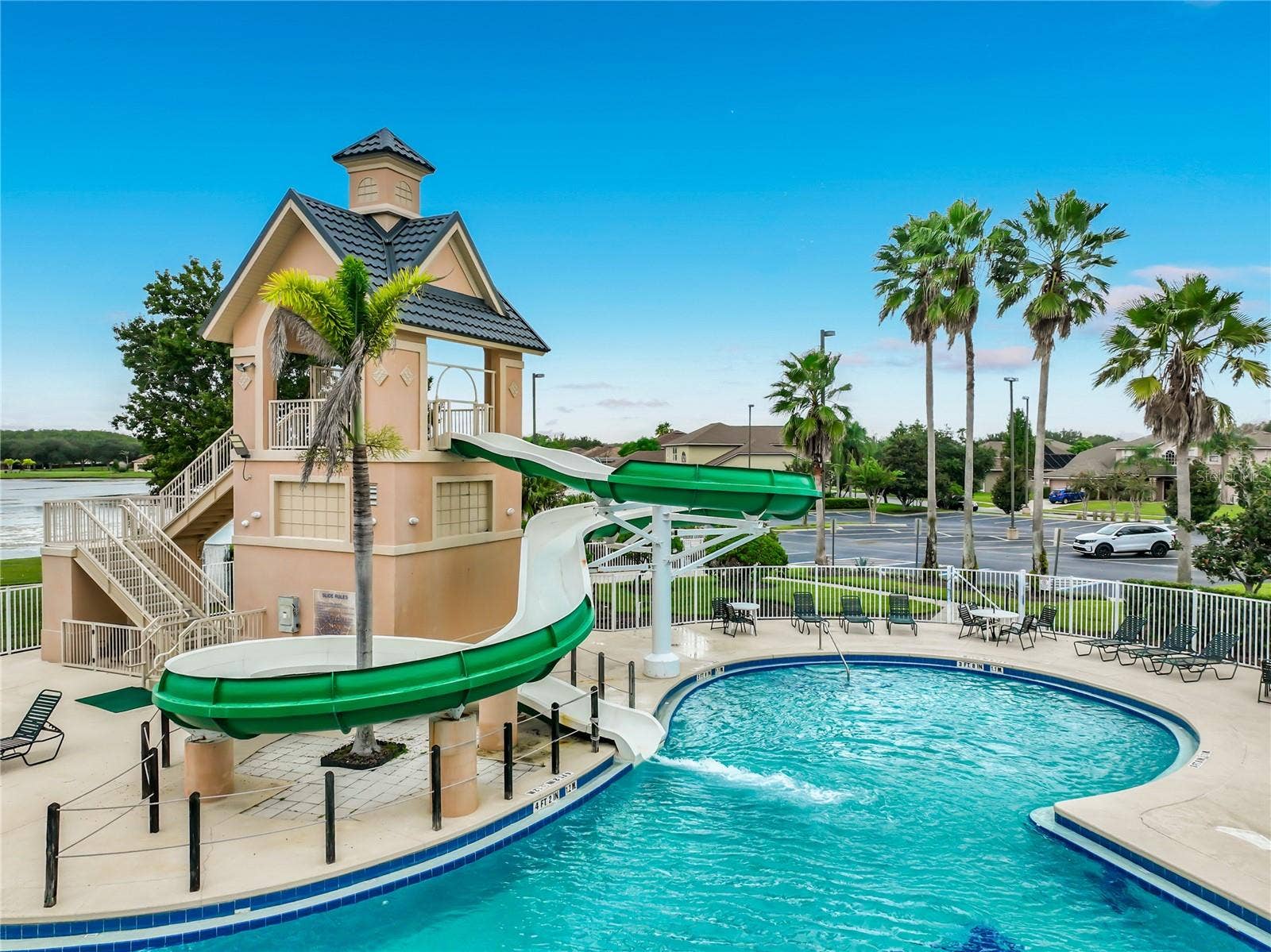 13556 HAWKEYE DRIVE, Orlando, FL 32837 13556 HAWKEYE DRIVE, Orlando, FL 32837