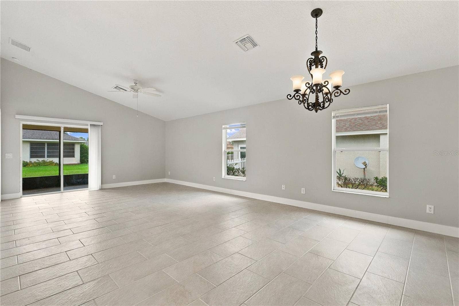 941 VINDALE ROAD, Tavares, FL 32778 941 VINDALE ROAD, Tavares, FL 32778