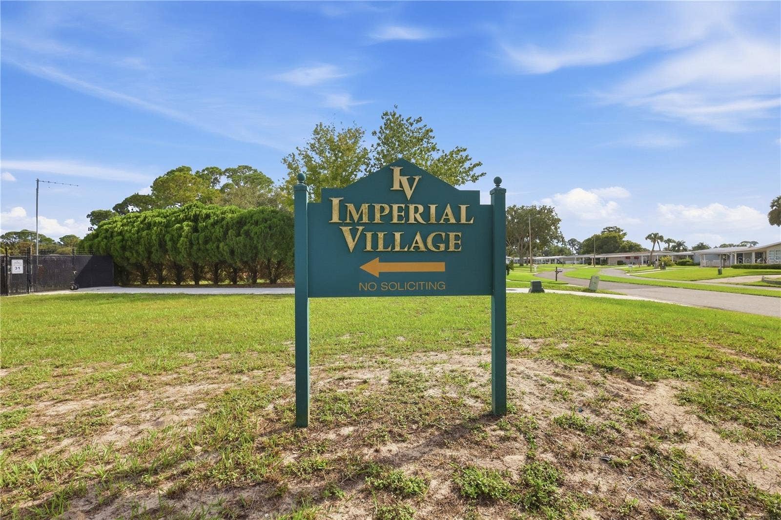 941 VINDALE ROAD, Tavares, FL 32778 941 VINDALE ROAD, Tavares, FL 32778