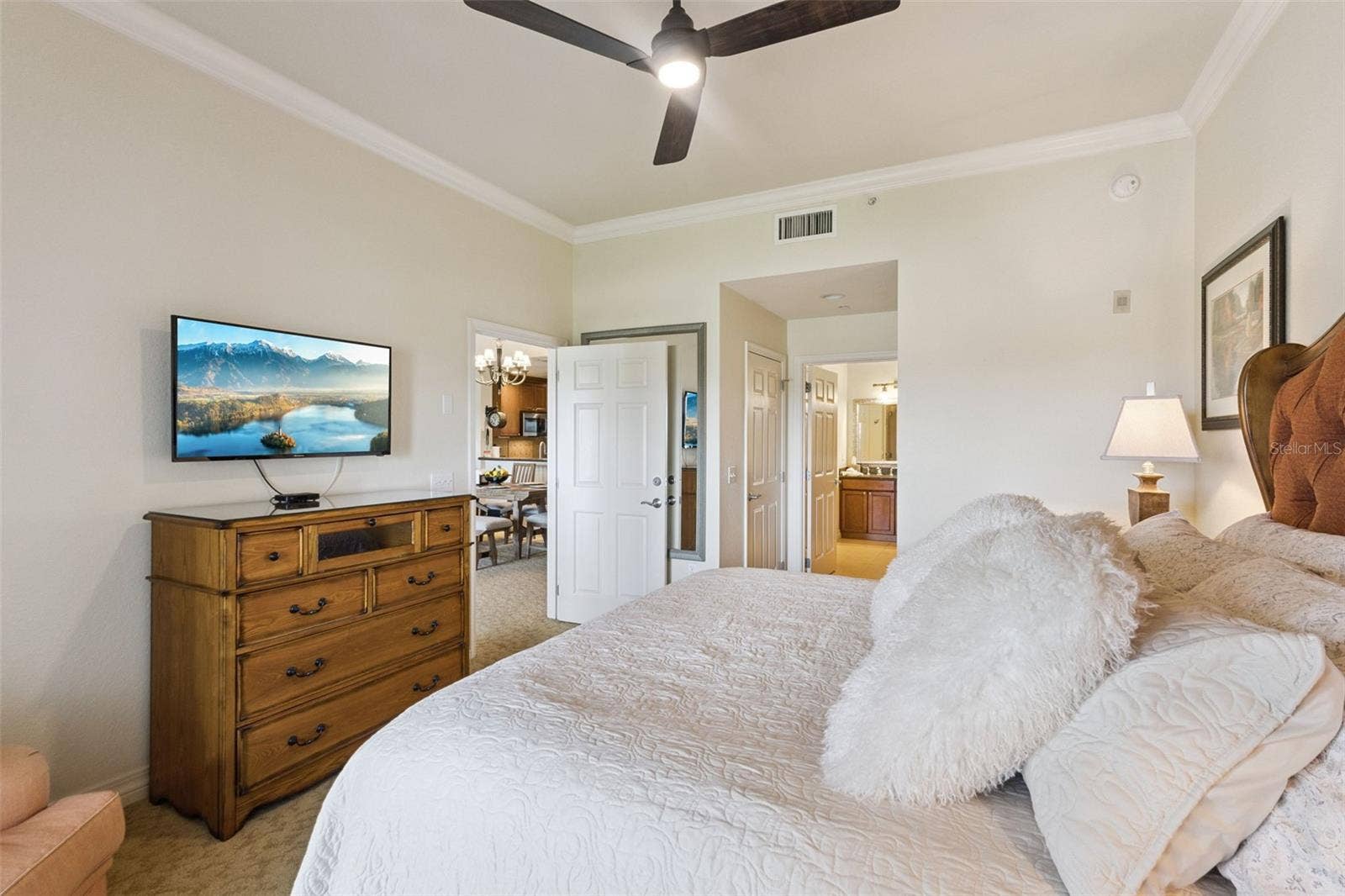 1100 SUNSET VIEW CIR, #402, Reunion, FL 34747 1100 SUNSET VIEW CIR, #402, Reunion, FL 34747