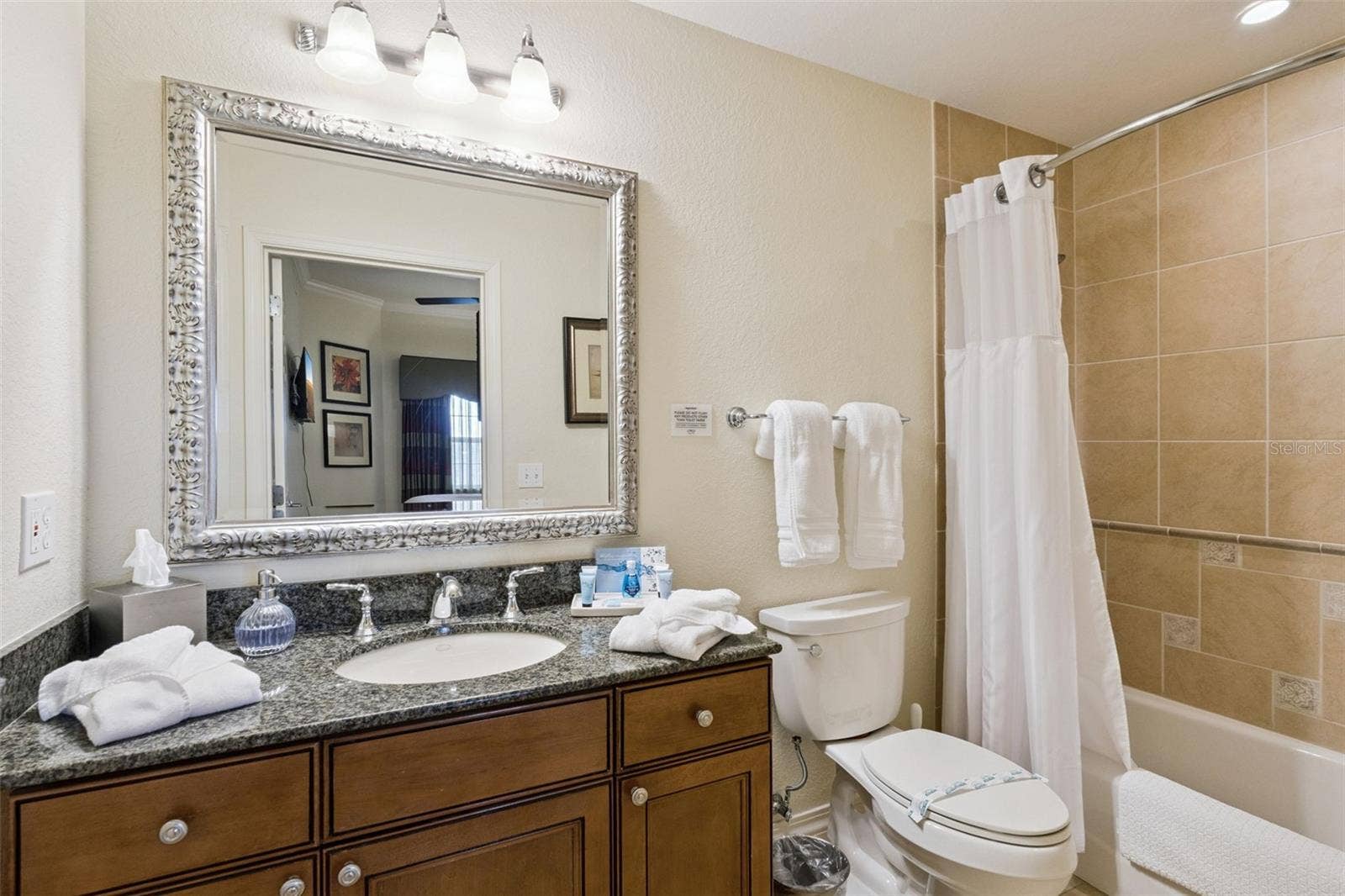 1100 SUNSET VIEW CIR, #402, Reunion, FL 34747 1100 SUNSET VIEW CIR, #402, Reunion, FL 34747