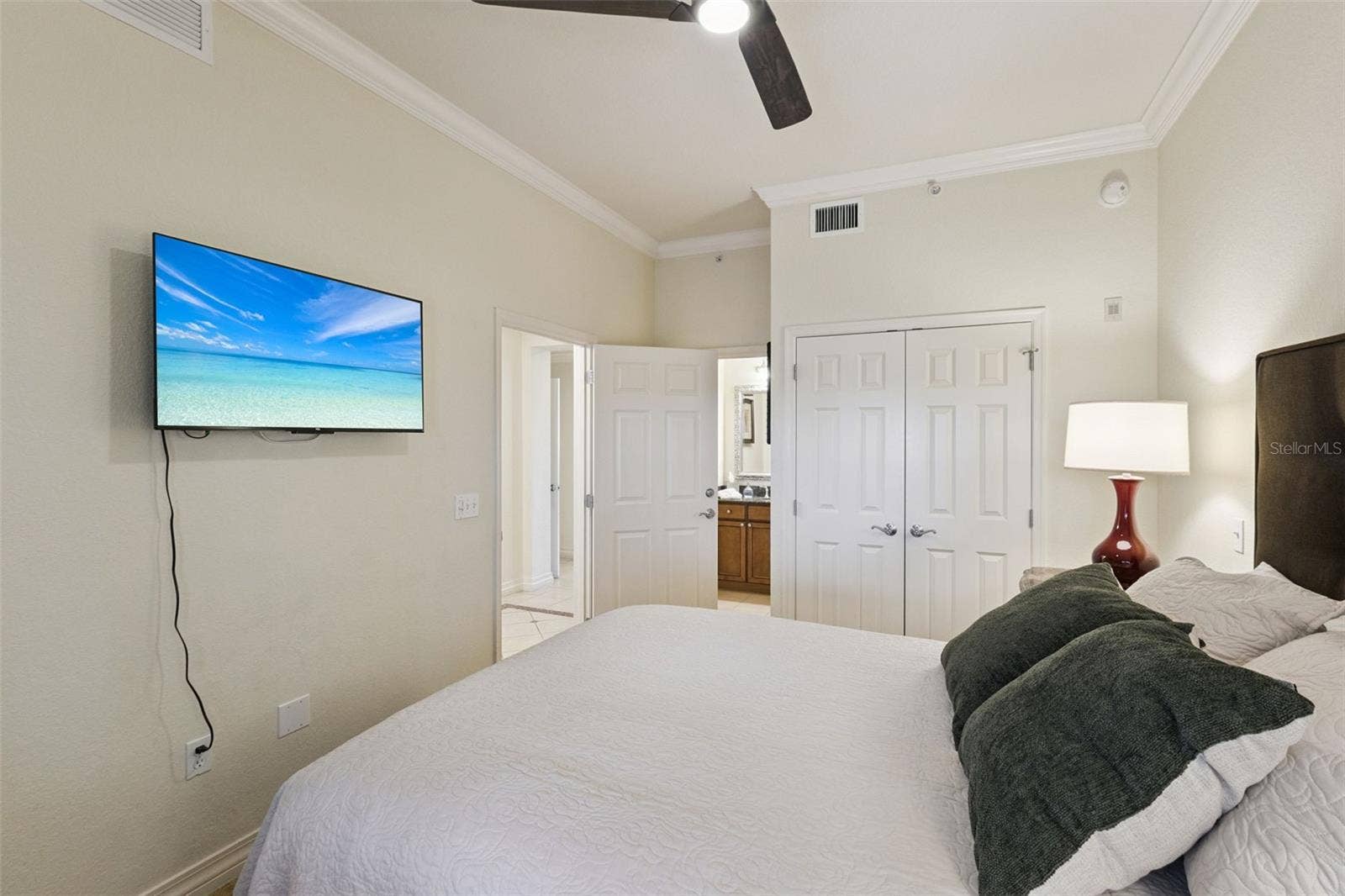 1100 SUNSET VIEW CIR, #402, Reunion, FL 34747 1100 SUNSET VIEW CIR, #402, Reunion, FL 34747