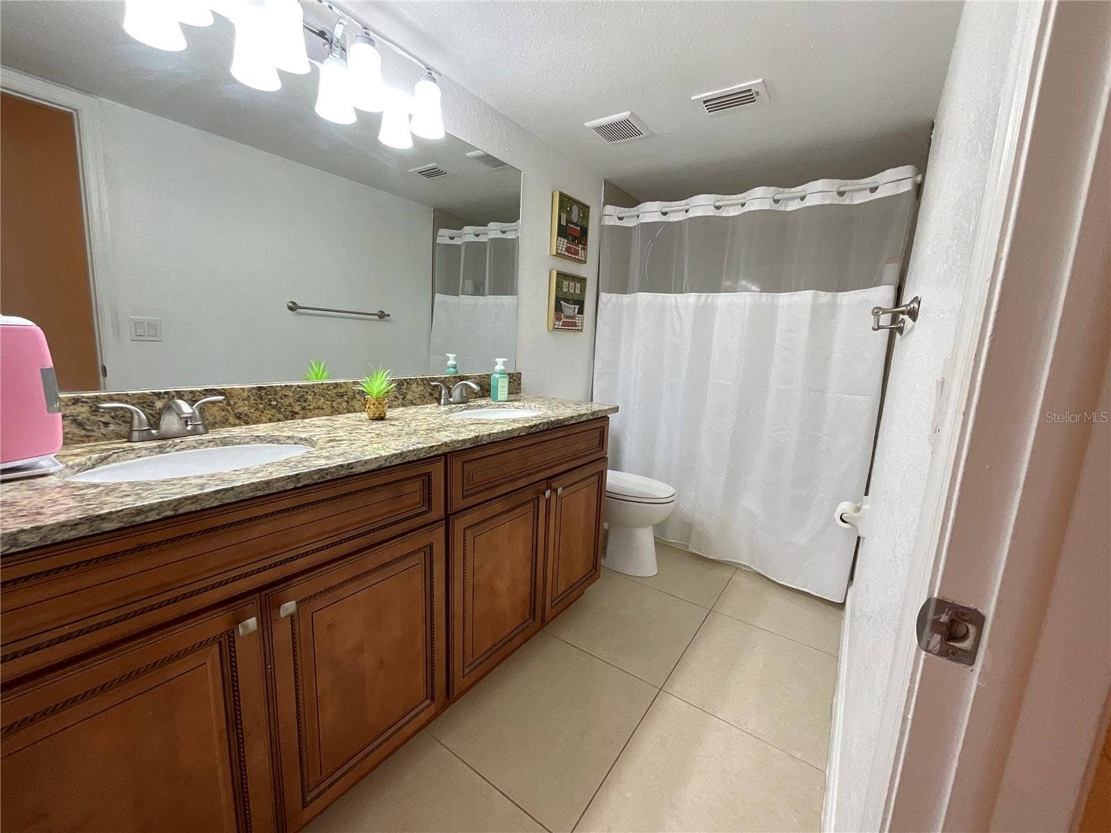 6004 HARDROCK CIRCLE, Orlando, FL 32819 BATHROOM 3