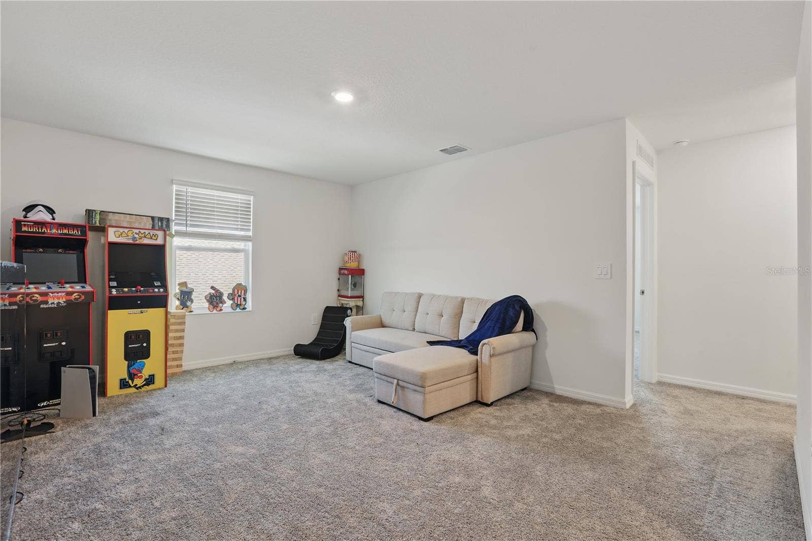 4307 PEBBLES THROW DRIVE, Kissimmee, FL 34746 4307 PEBBLES THROW DRIVE, Kissimmee, FL 34746
