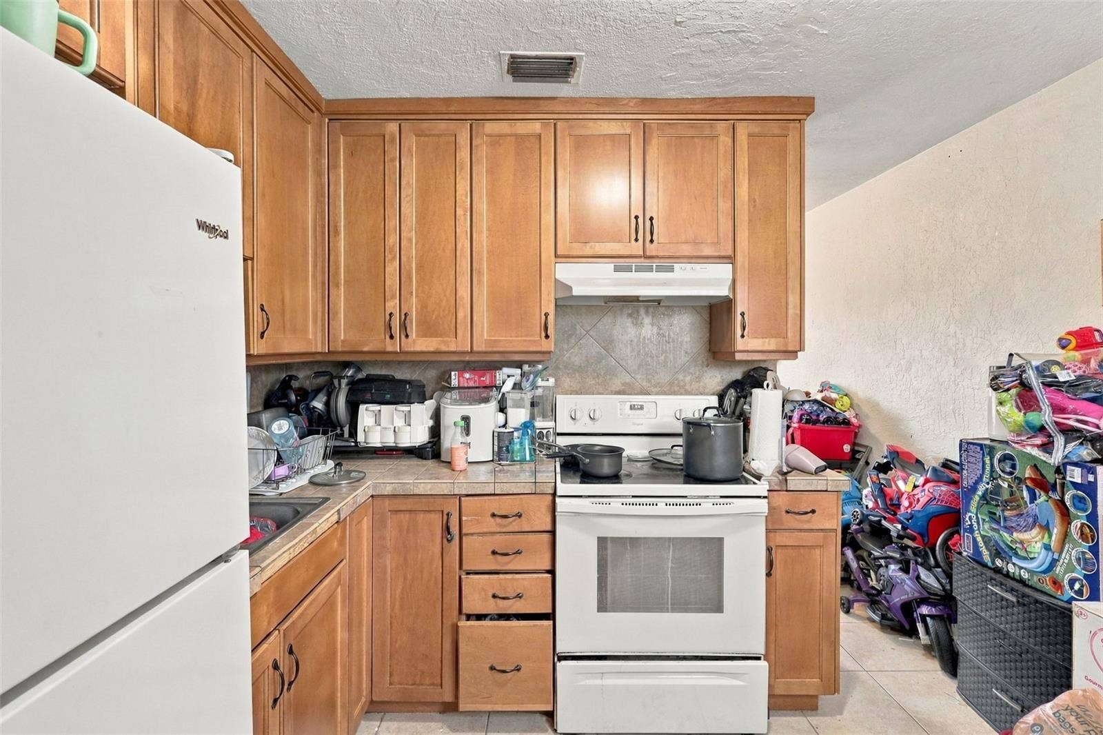 2410 MYRTLE AVENUE, Mims, FL 32754 2410 MYRTLE AVENUE, Mims, FL 32754