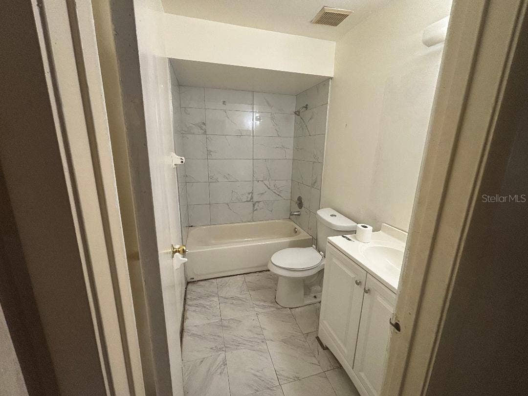 12890 MONTANA WOODS LANE, Orlando, FL 32824 bathroom 3