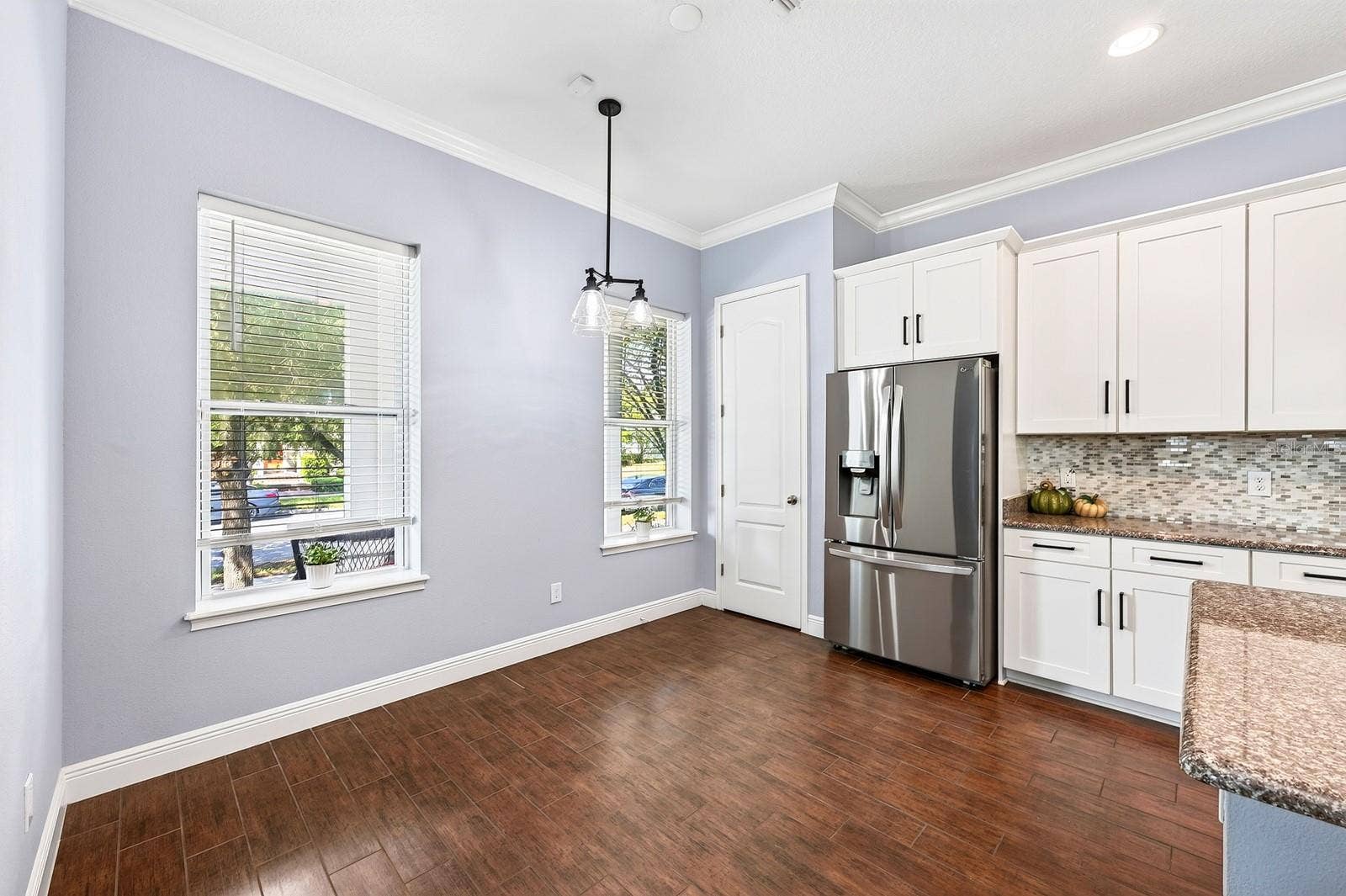 14061 WALCOTT AVENUE, Orlando, FL 32827 Casual Dining.