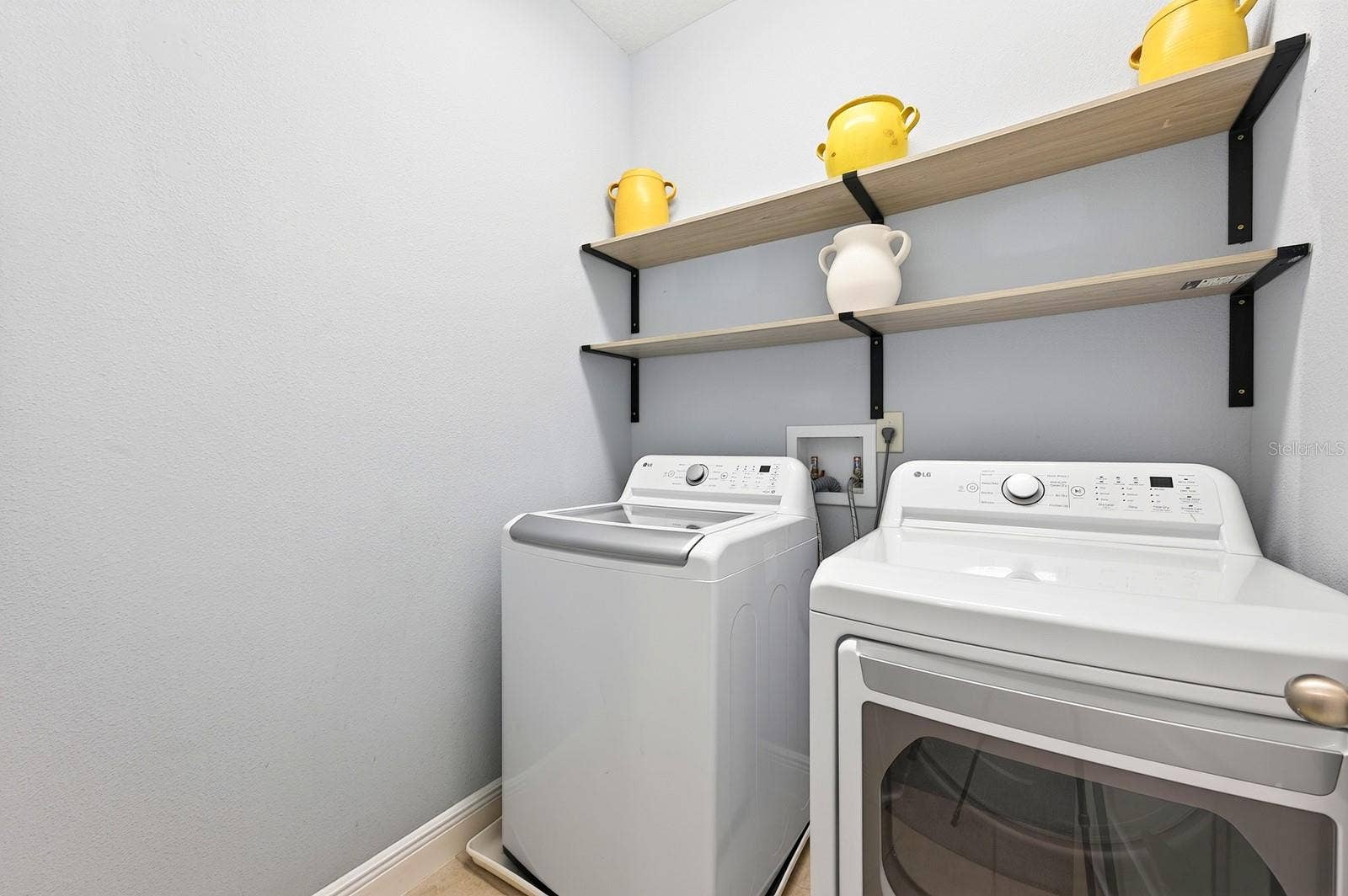 14061 WALCOTT AVENUE, Orlando, FL 32827 Laundry Room.