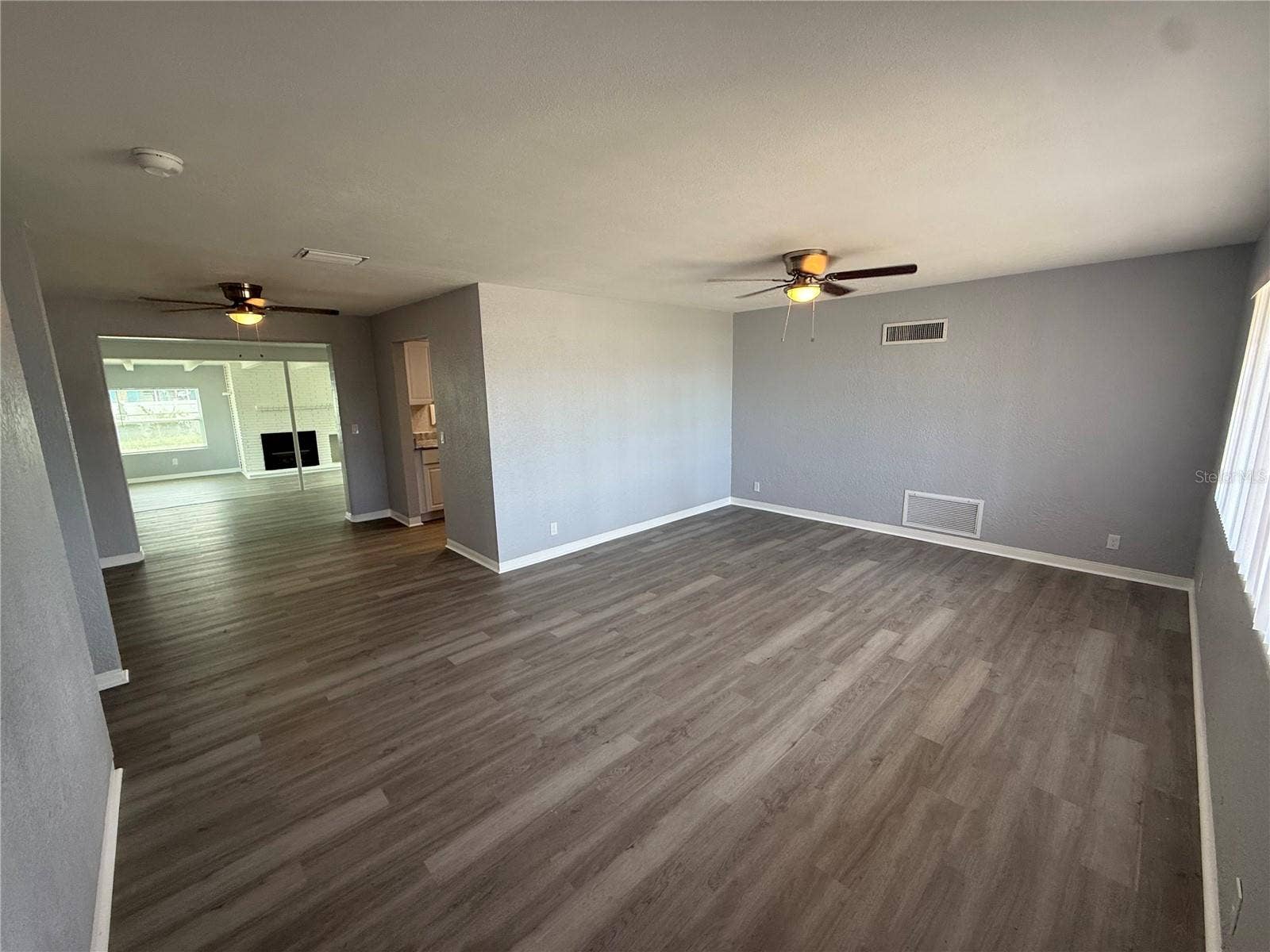 living room dining room