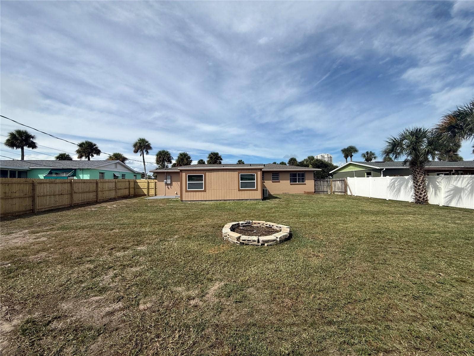 1259 BEL AIRE DRIVE, Daytona Beach, FL 32118
