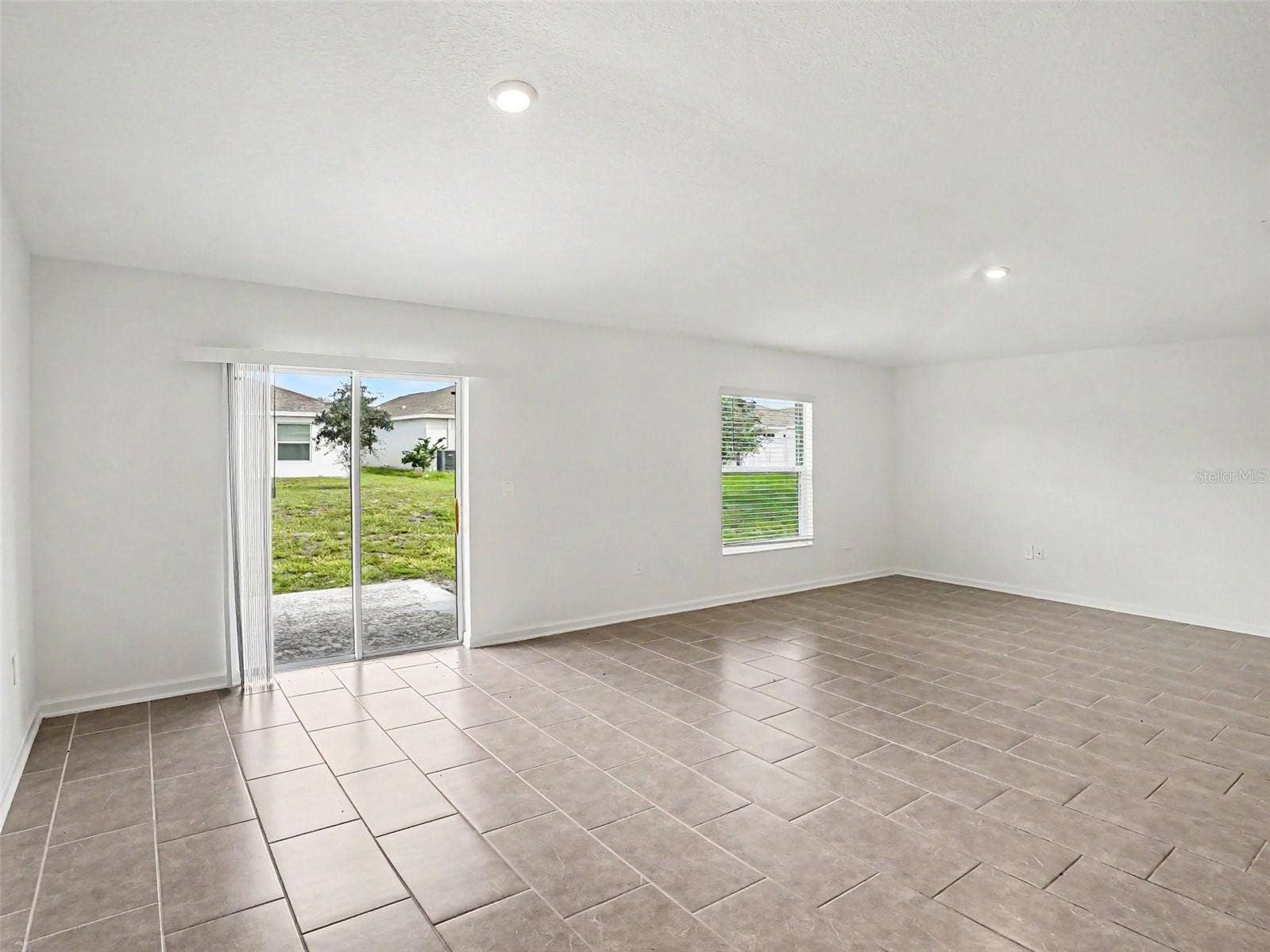 3085 BLUE BONNET LANE, Osteen, FL 32764