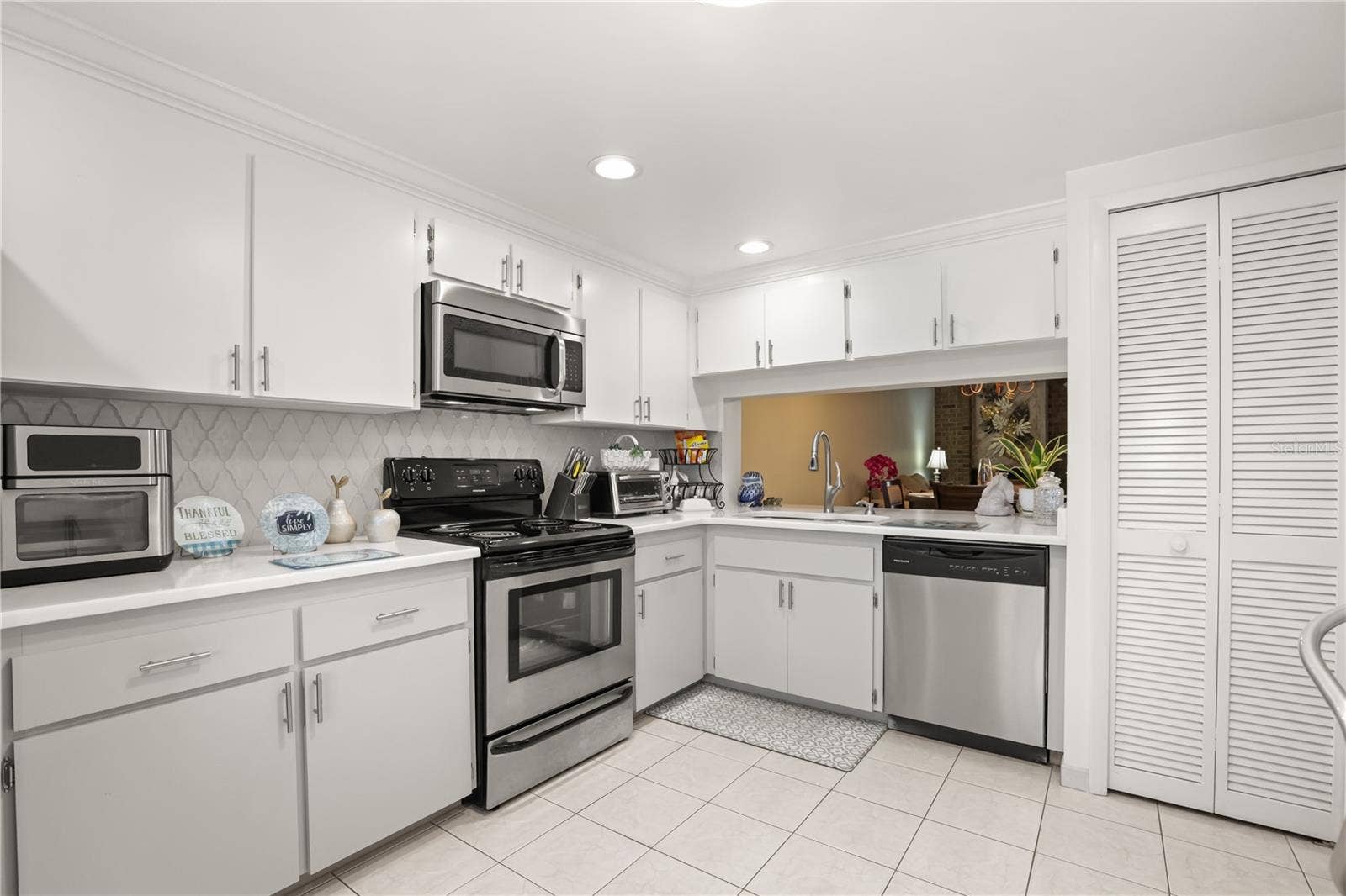 11 ESCONDIDO CIRCLE, #108, Altamonte Springs, FL 32701 11 ESCONDIDO CIRCLE, #108, Altamonte Springs, FL 32701
