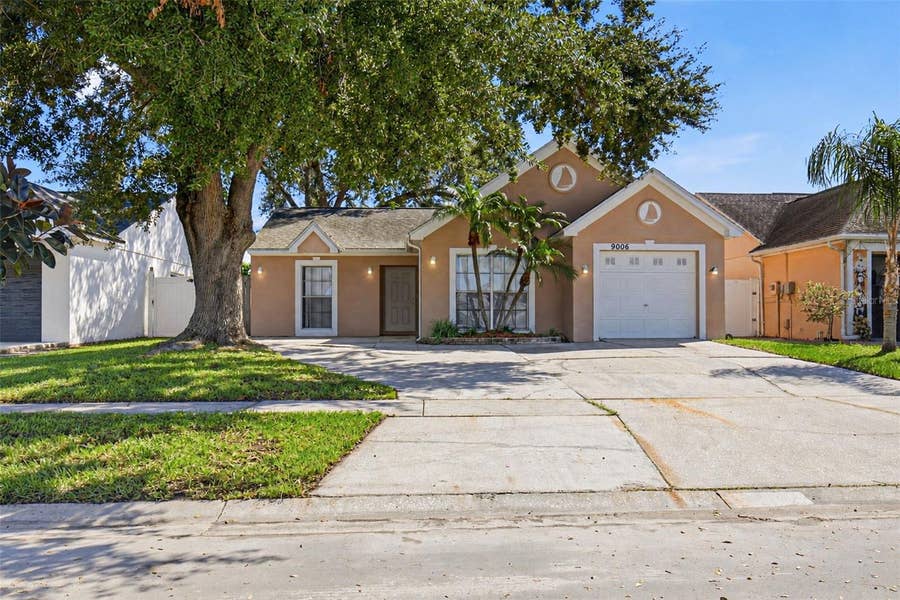 Property photo for 9006 DIXIANA VILLA CIRCLE, Tampa, FL