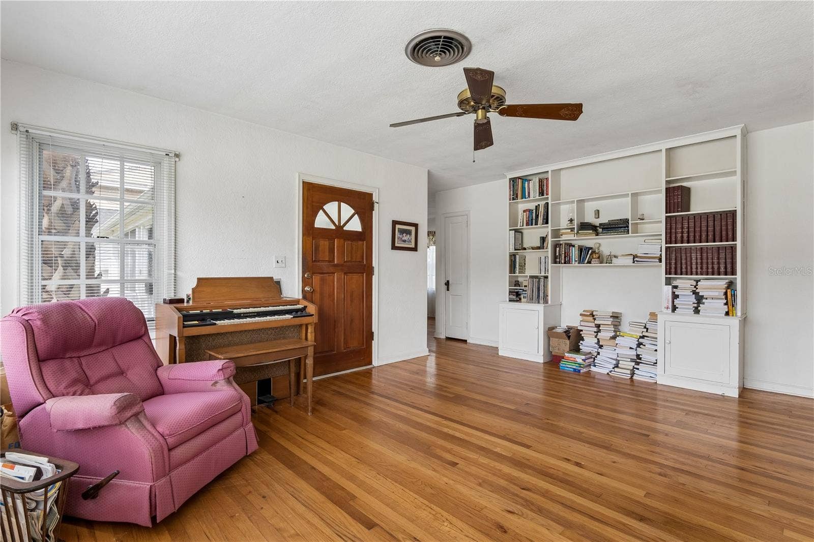 1125 GUERNSEY STREET, Orlando, FL 32804 1125 GUERNSEY STREET, Orlando, FL 32804
