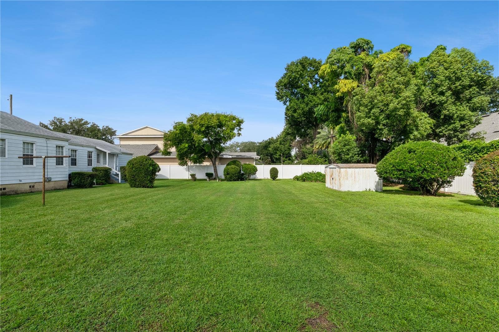 1125 GUERNSEY STREET, Orlando, FL 32804 1125 GUERNSEY STREET, Orlando, FL 32804