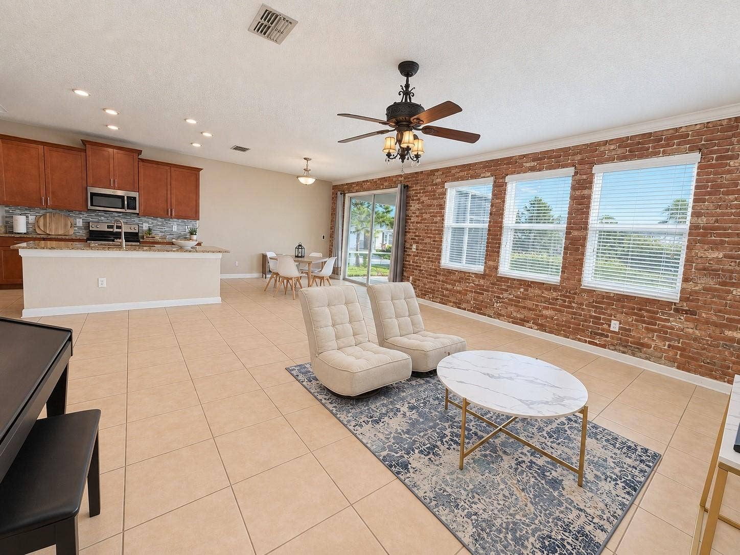 1516 BUNKER DRIVE, Davenport, FL 33896 Spacious living area offering plenty of room for everyday living and entertaining.