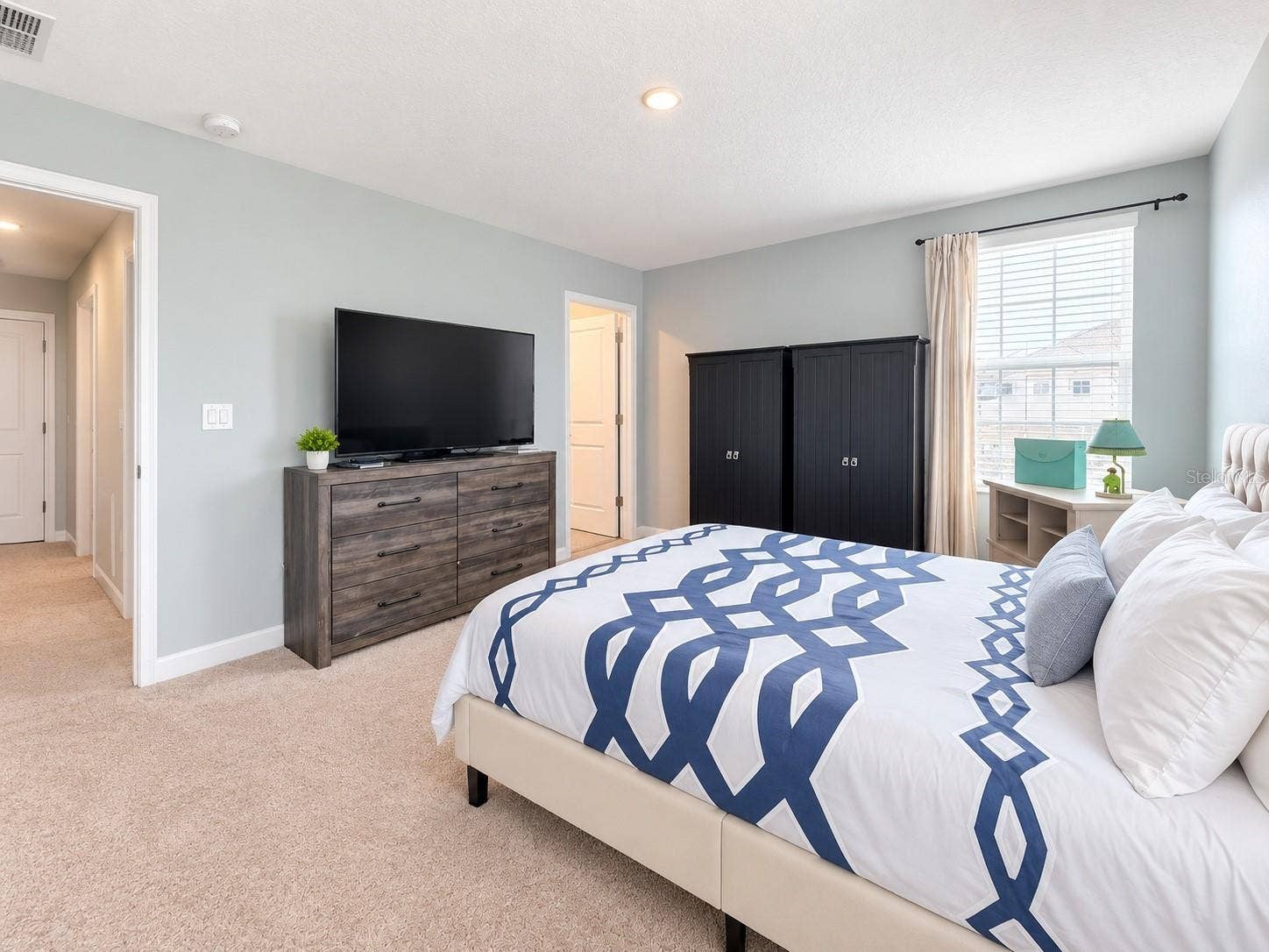 1516 BUNKER DRIVE, Davenport, FL 33896 Walk in closets add ample storage space.