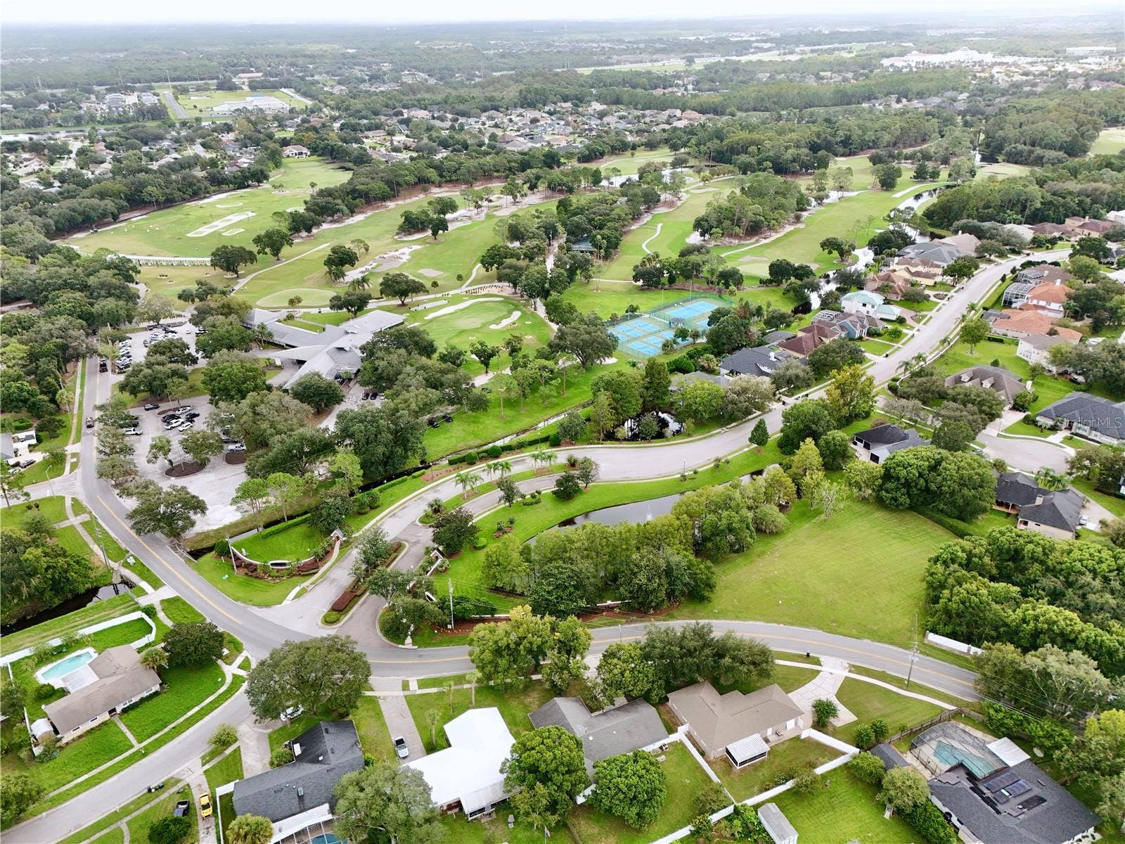 8611 EL PRADO AVENUE, Orlando, FL 32825 8611 EL PRADO AVENUE, Orlando, FL 32825