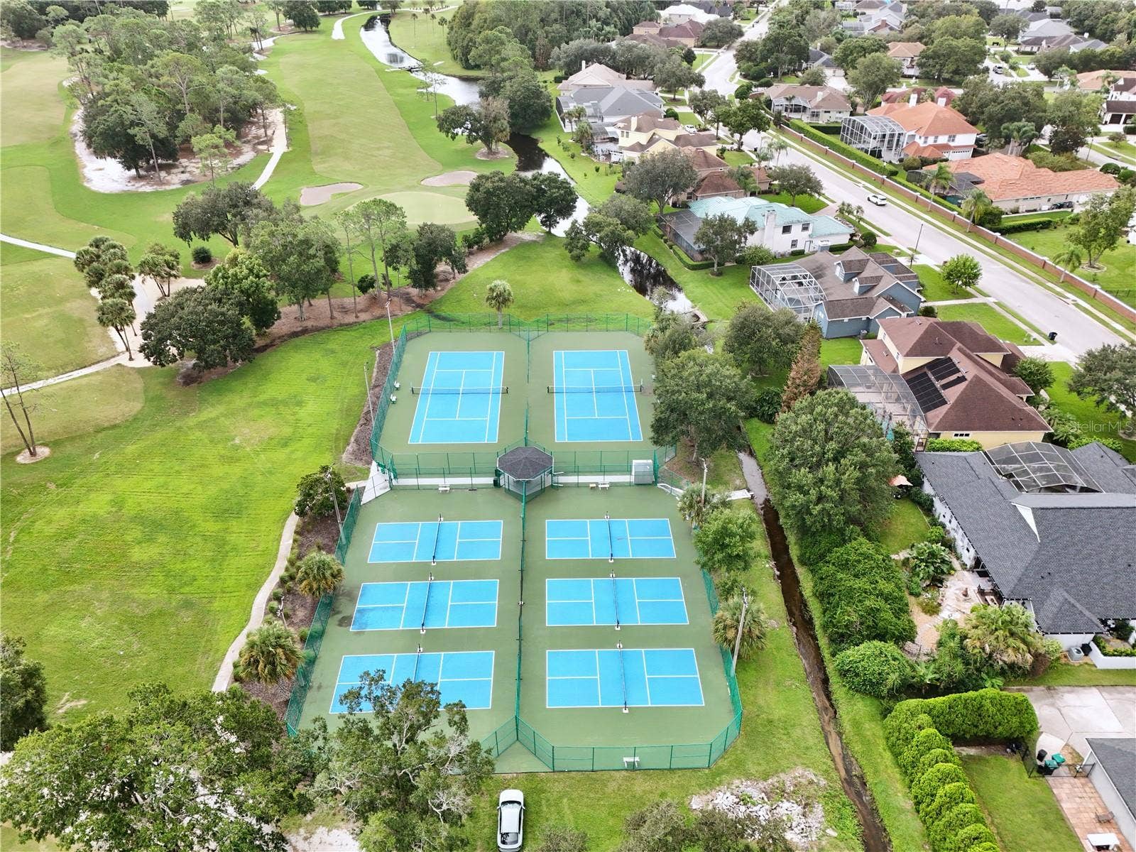 8611 EL PRADO AVENUE, Orlando, FL 32825 8611 EL PRADO AVENUE, Orlando, FL 32825