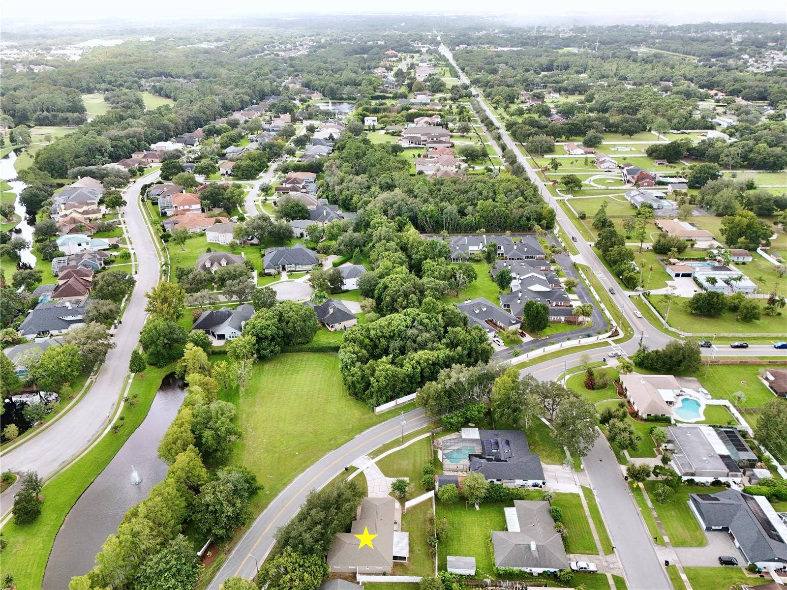 8611 EL PRADO AVENUE, Orlando, FL 32825 8611 EL PRADO AVENUE, Orlando, FL 32825