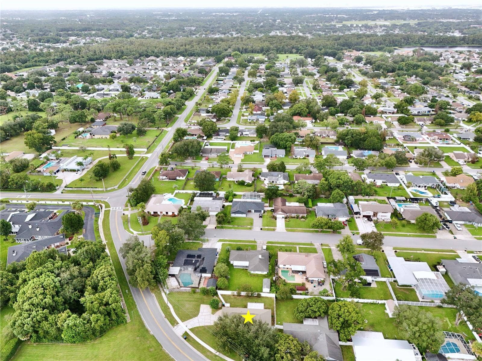 8611 EL PRADO AVENUE, Orlando, FL 32825 8611 EL PRADO AVENUE, Orlando, FL 32825
