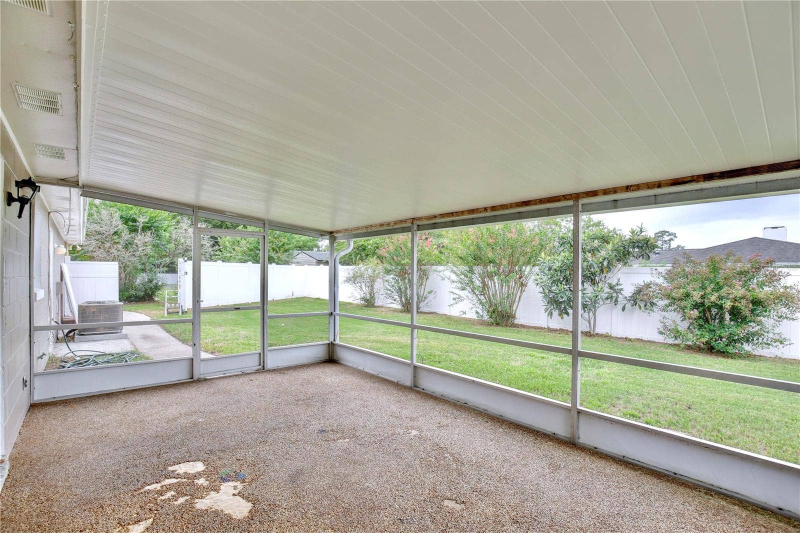 8611 EL PRADO AVENUE, Orlando, FL 32825 8611 EL PRADO AVENUE, Orlando, FL 32825