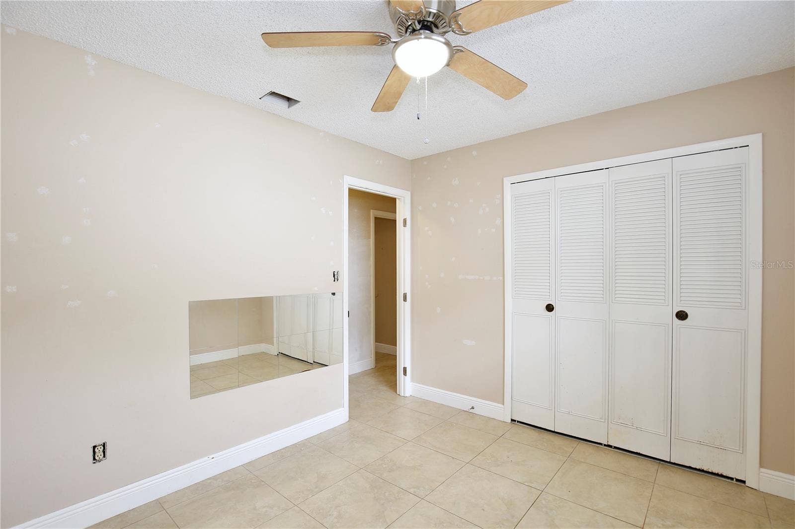 8611 EL PRADO AVENUE, Orlando, FL 32825 8611 EL PRADO AVENUE, Orlando, FL 32825