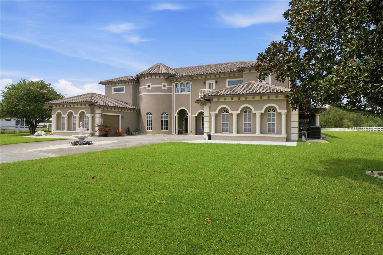 19313 EAGLE RUN, Groveland, FL 34736 19313 EAGLE RUN, Groveland, FL 34736