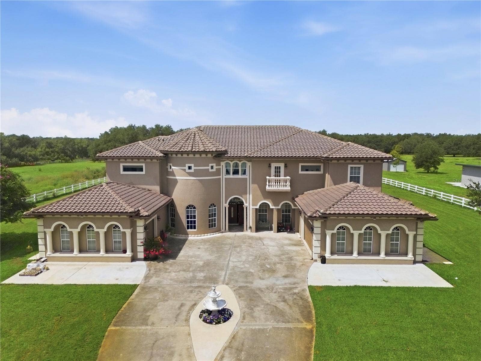 19313 EAGLE RUN, Groveland, FL 34736 19313 EAGLE RUN, Groveland, FL 34736