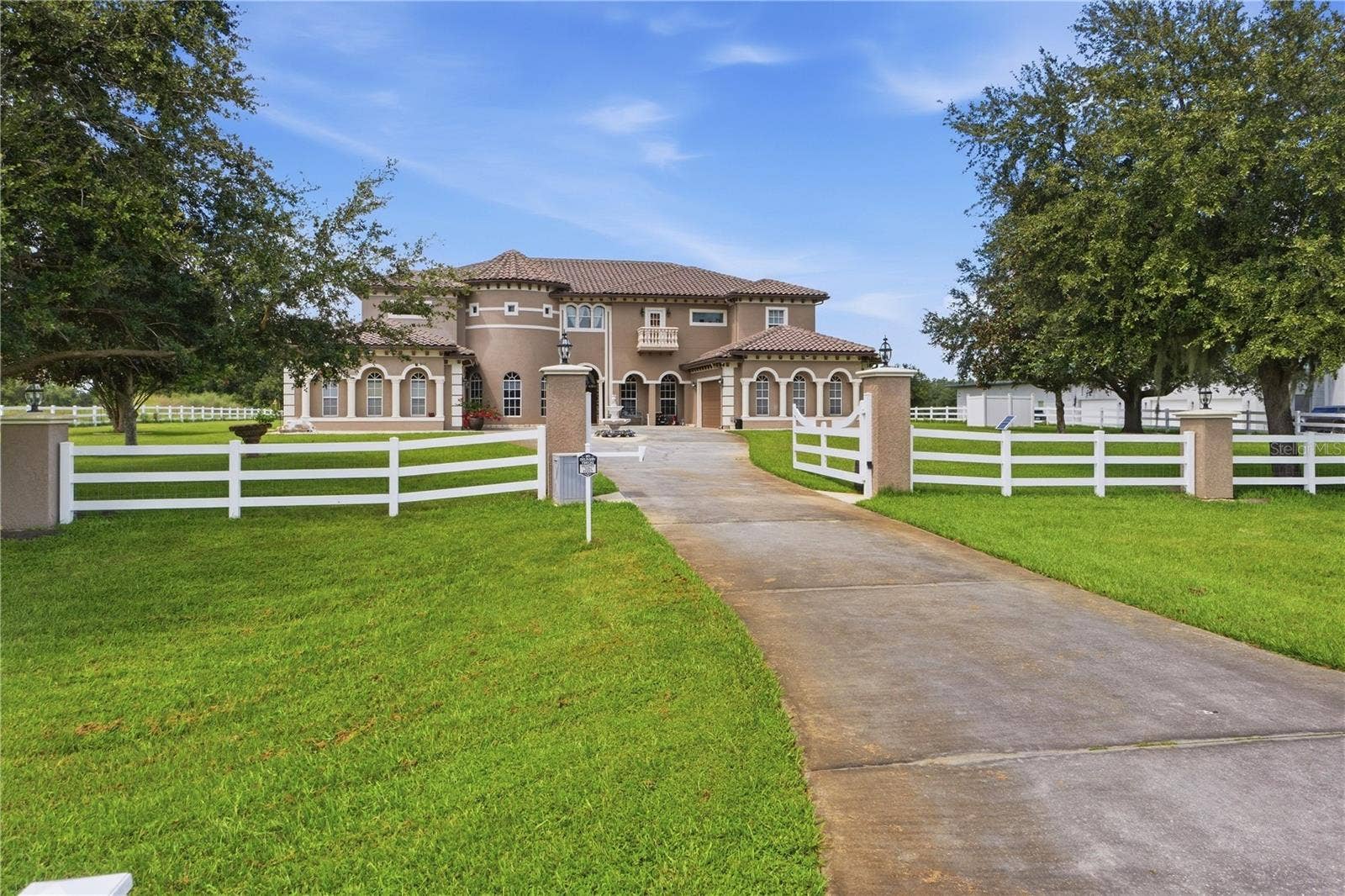19313 EAGLE RUN, Groveland, FL 34736 19313 EAGLE RUN, Groveland, FL 34736
