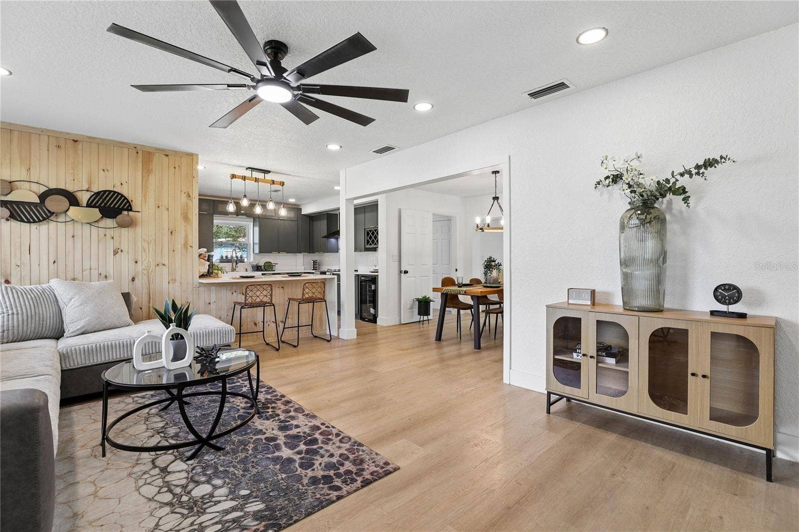 1718 CAMPBELL AVENUE, Orlando, FL 32806 Designed for everyday living and entertaining with an effortless open flow