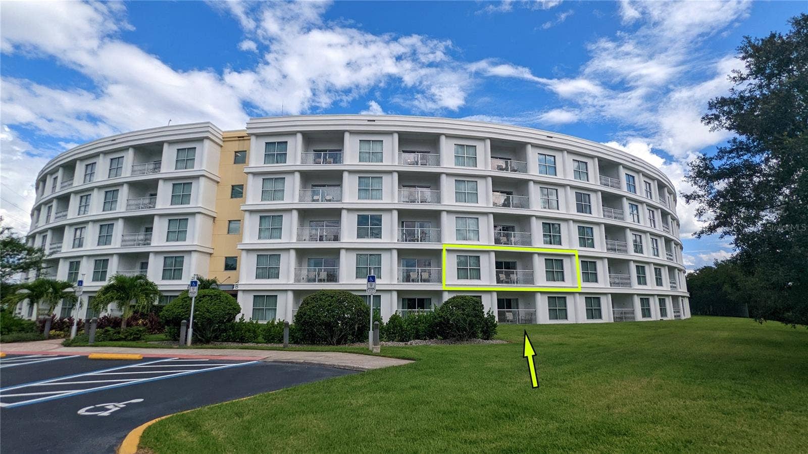 225 CELEBRATION PLACE, #212, Kissimmee, FL 34747 Just Seconds away from the On-Ramp to Interstate-4, Leading to the Orlando Expressways & the Beachline Making Orlandos International AIRPORT, the famous COCOA BEACH & Pier, and Downtown Tampa & Busch Gardens just a short drive away! Bonus!