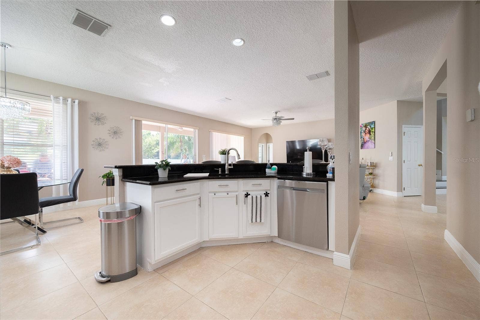 2122 CASCADES COVE DRIVE, Orlando, FL 32820 2122 CASCADES COVE DRIVE, Orlando, FL 32820