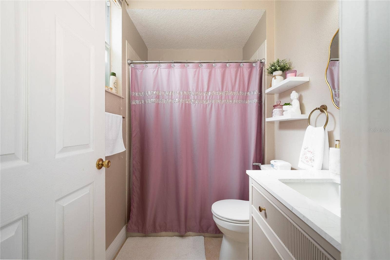 2122 CASCADES COVE DRIVE, Orlando, FL 32820 Bath for bedrooms 2-3-4