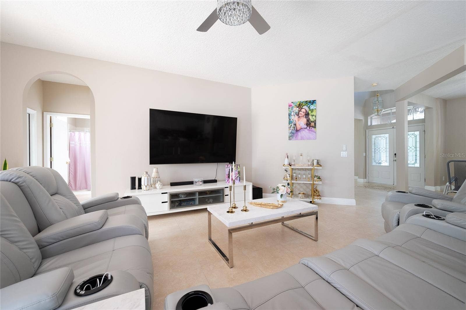 2122 CASCADES COVE DRIVE, Orlando, FL 32820 Family Room