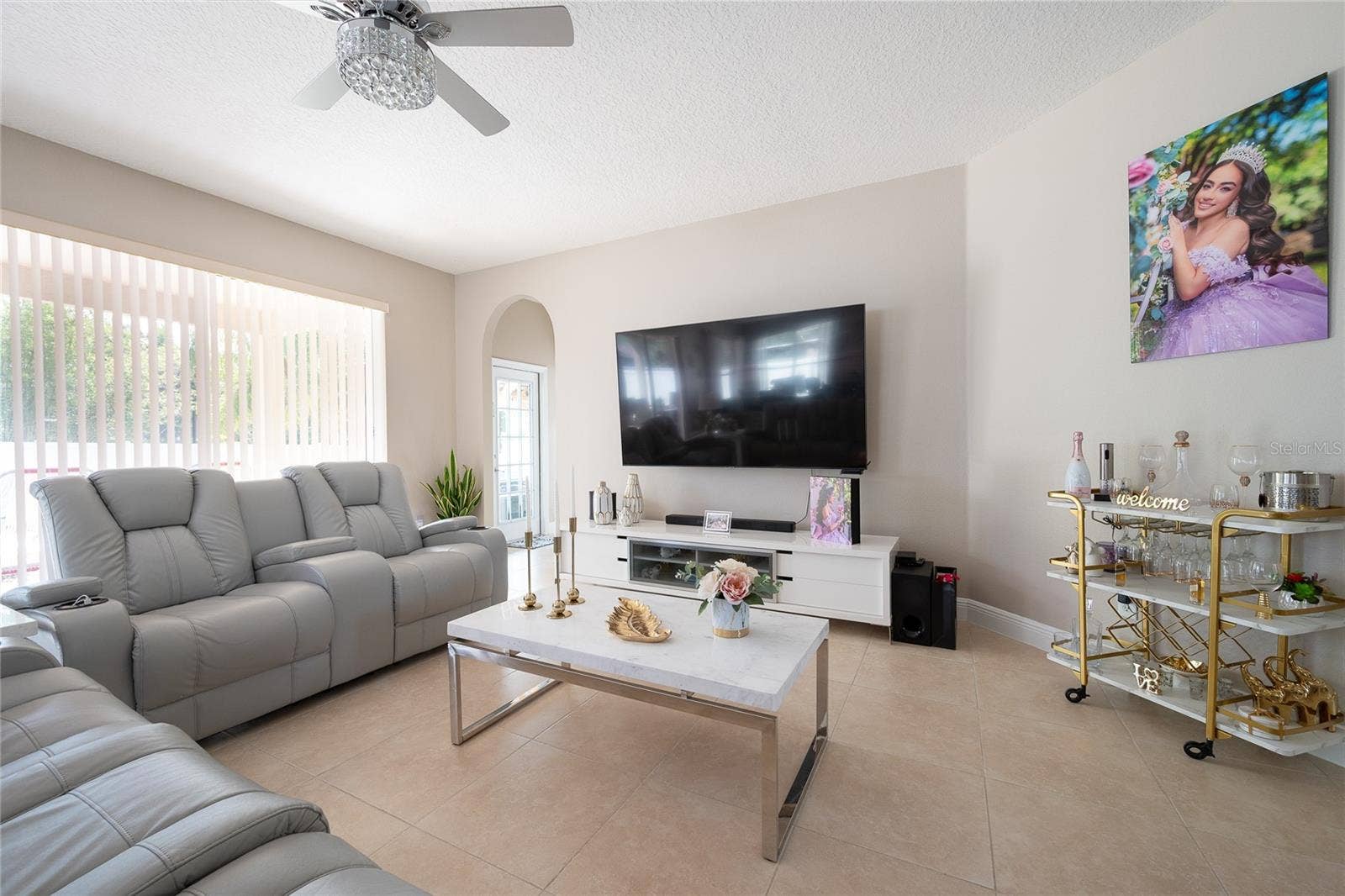 2122 CASCADES COVE DRIVE, Orlando, FL 32820 2122 CASCADES COVE DRIVE, Orlando, FL 32820