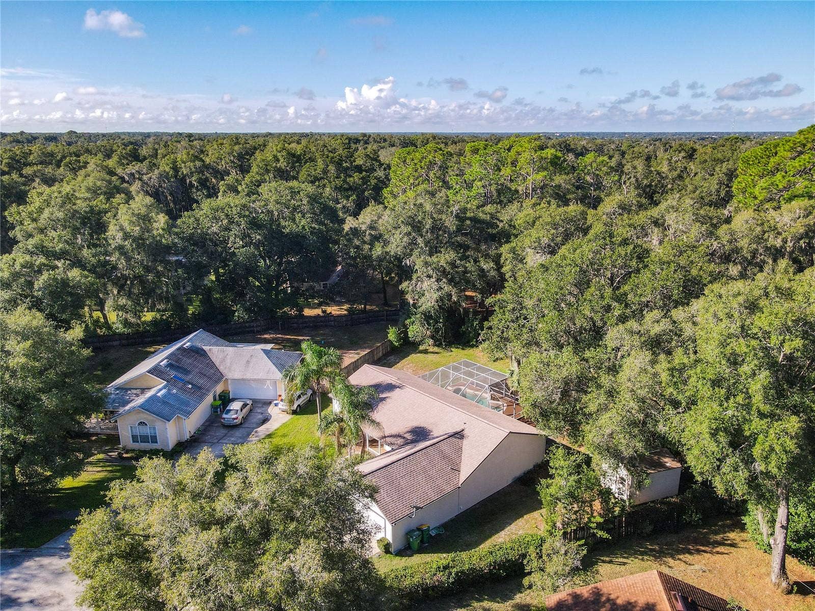 1056 SHADY HOLLOW DRIVE, Deland, FL 32724 1056 SHADY HOLLOW DRIVE, Deland, FL 32724