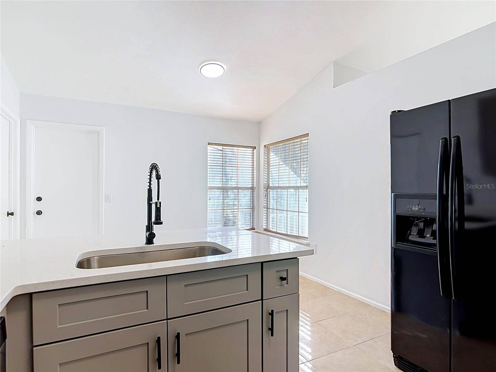 1056 SHADY HOLLOW DRIVE, Deland, FL 32724 Kitchen