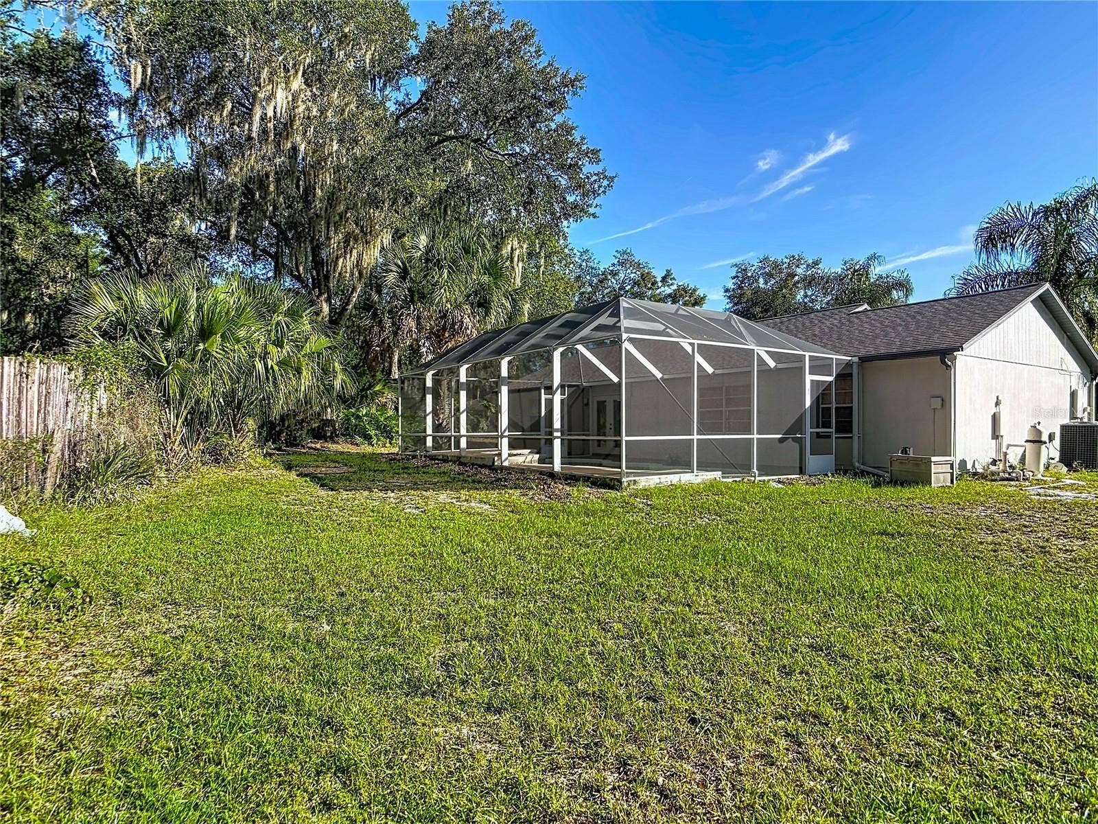 1056 SHADY HOLLOW DRIVE, Deland, FL 32724 1056 SHADY HOLLOW DRIVE, Deland, FL 32724
