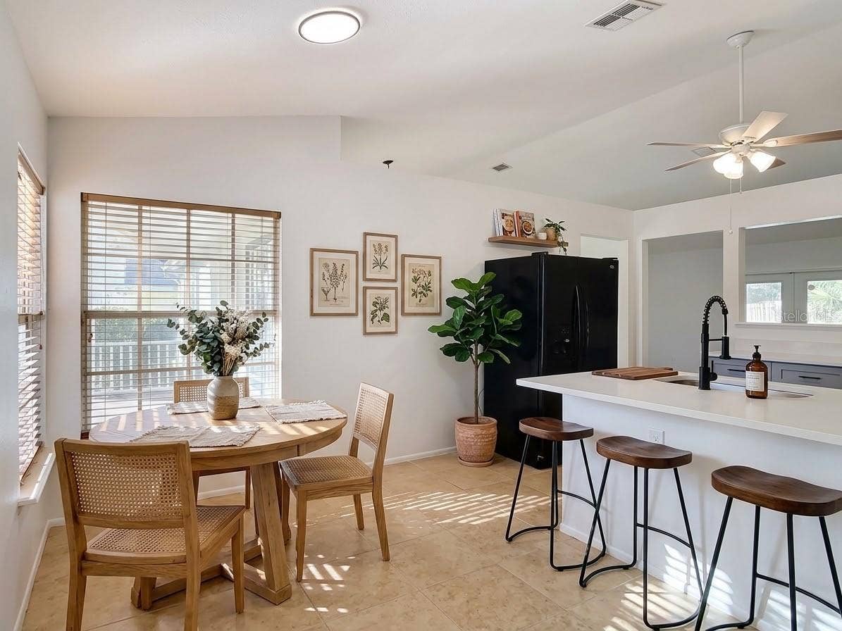 1056 SHADY HOLLOW DRIVE, Deland, FL 32724 Breakfast room