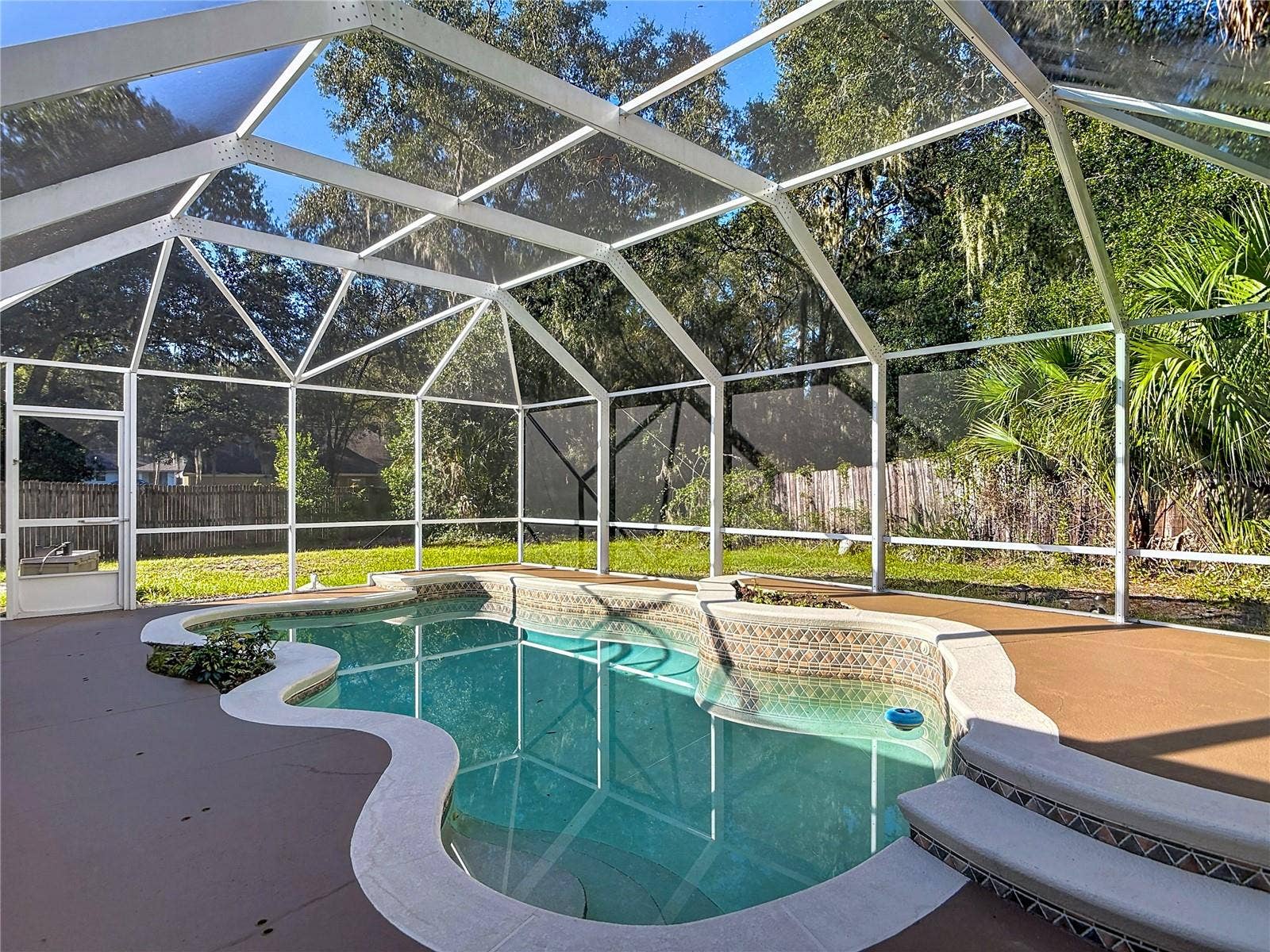 1056 SHADY HOLLOW DRIVE, Deland, FL 32724 1056 SHADY HOLLOW DRIVE, Deland, FL 32724