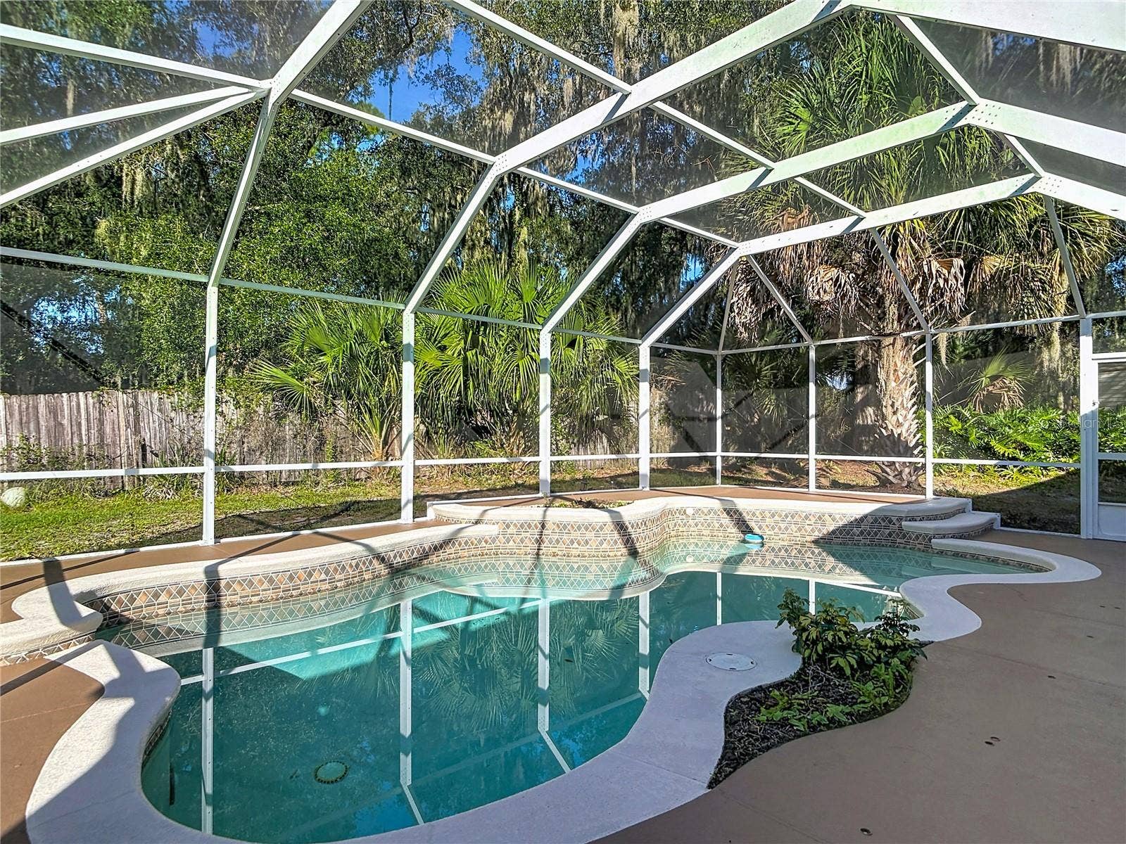 1056 SHADY HOLLOW DRIVE, Deland, FL 32724 1056 SHADY HOLLOW DRIVE, Deland, FL 32724