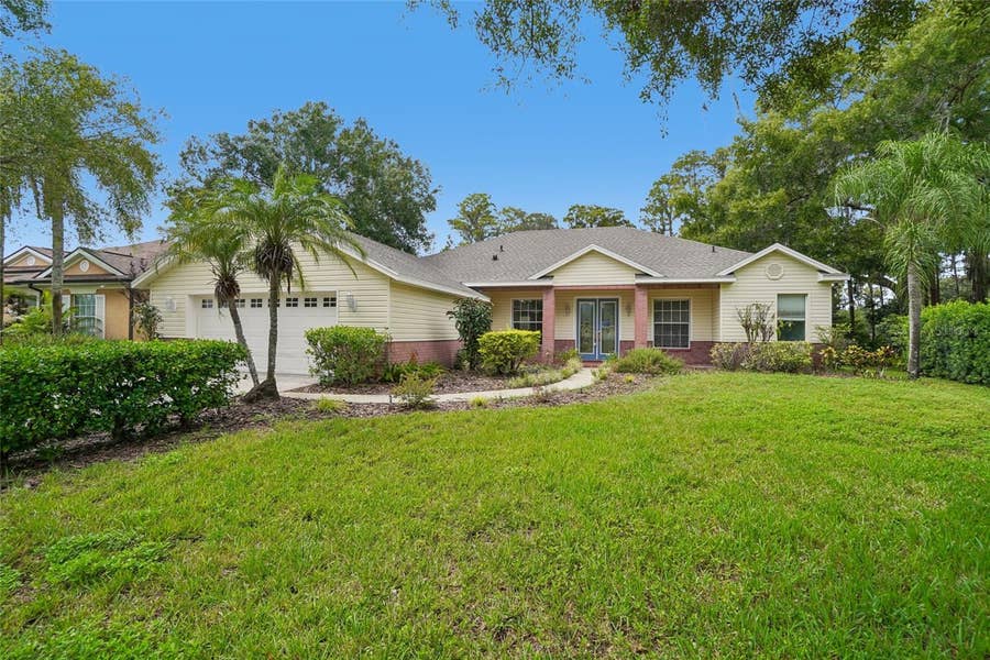 Property photo for 17718 CRYSTAL COVE PLACE, Lutz, FL