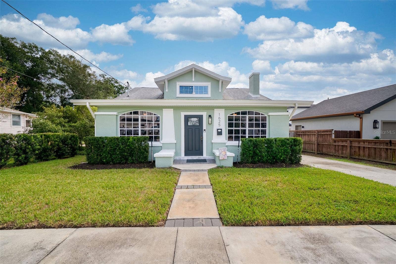 1625 S EOLA DRIVE, Orlando, FL 32806 1625 S EOLA DRIVE, Orlando, FL 32806