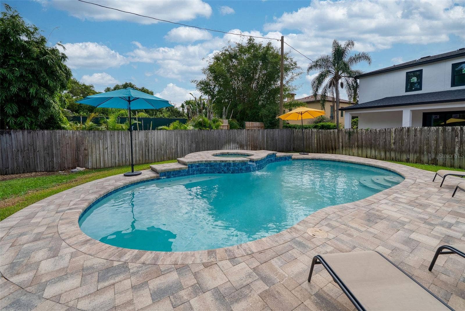 1625 S EOLA DRIVE, Orlando, FL 32806 1625 S EOLA DRIVE, Orlando, FL 32806