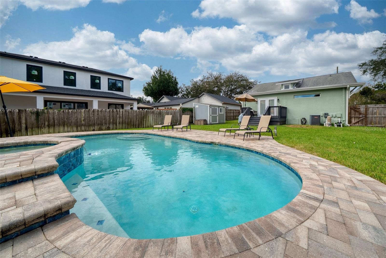 1625 S EOLA DRIVE, Orlando, FL 32806 1625 S EOLA DRIVE, Orlando, FL 32806